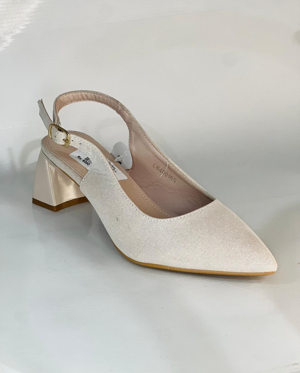 Elegant Women's Pearl Pointed Sandals Ladies shoes