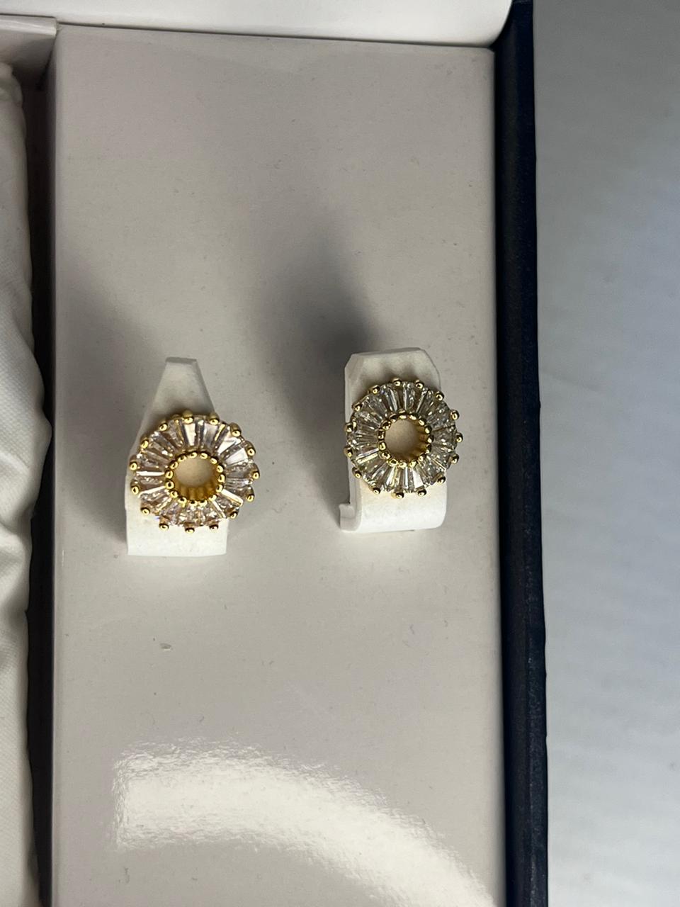 FB Gift Watches,With Necklace & Earrings #112y - Image 4