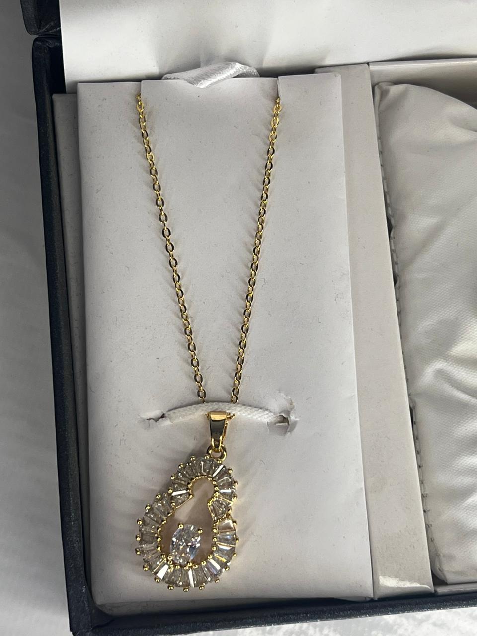 FB Gift Watches,With Necklace & Earrings #112y - Image 3