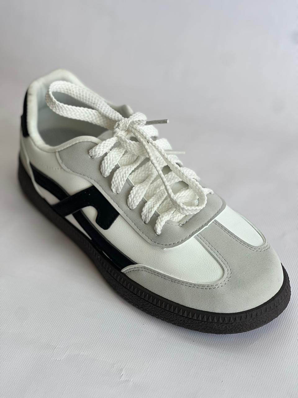 Campus Men Roar Sneakers #199Y