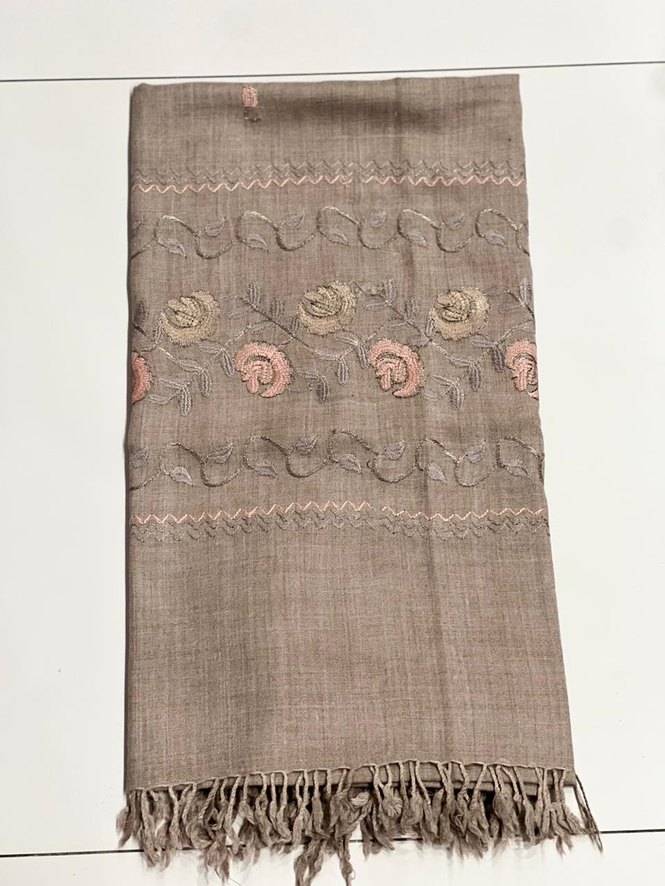 Ladies Elegant Winter Shawl – #543y / #999y