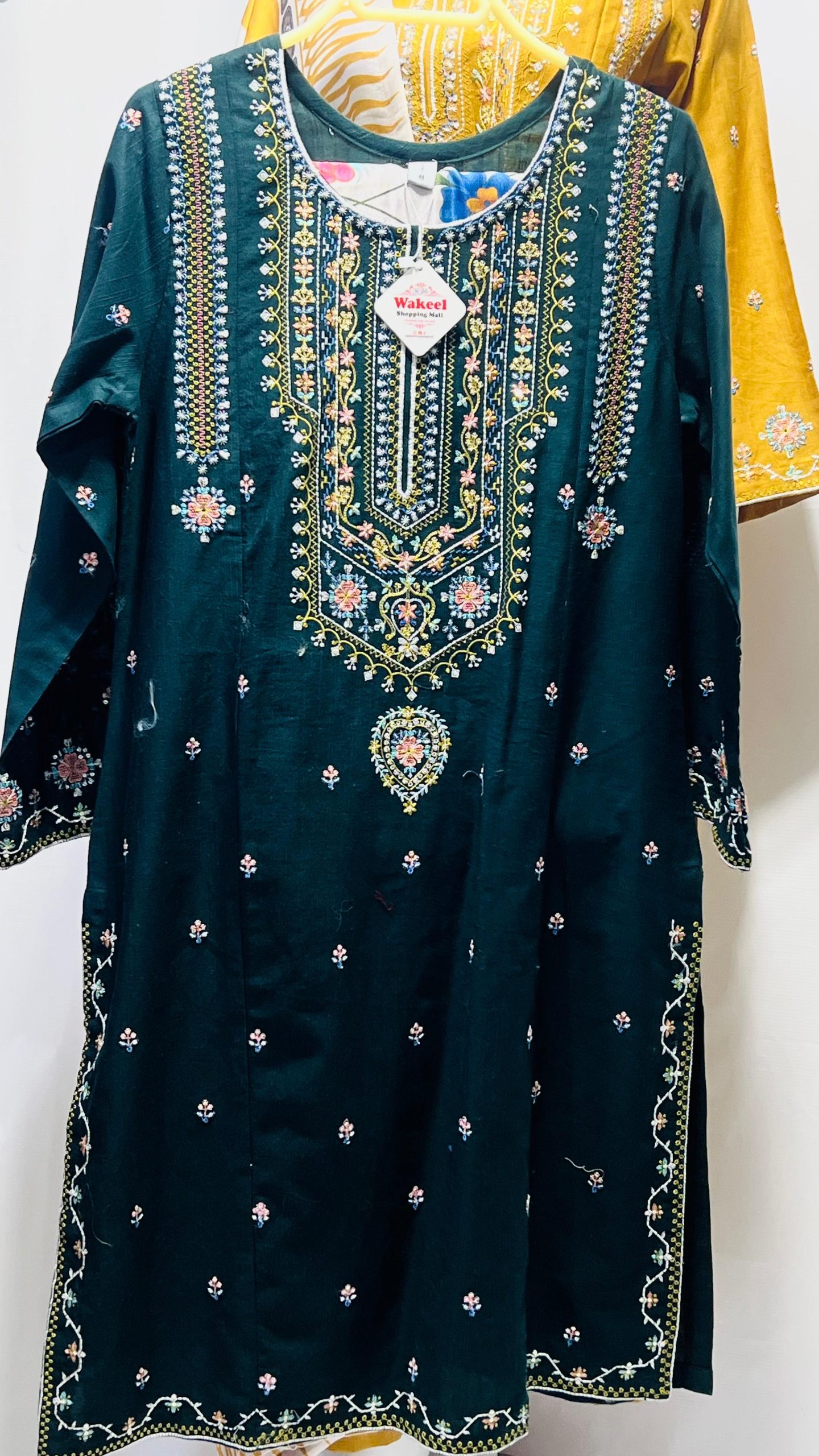 Wakeel Green Embroidered Silk Blend Kurta #038y
