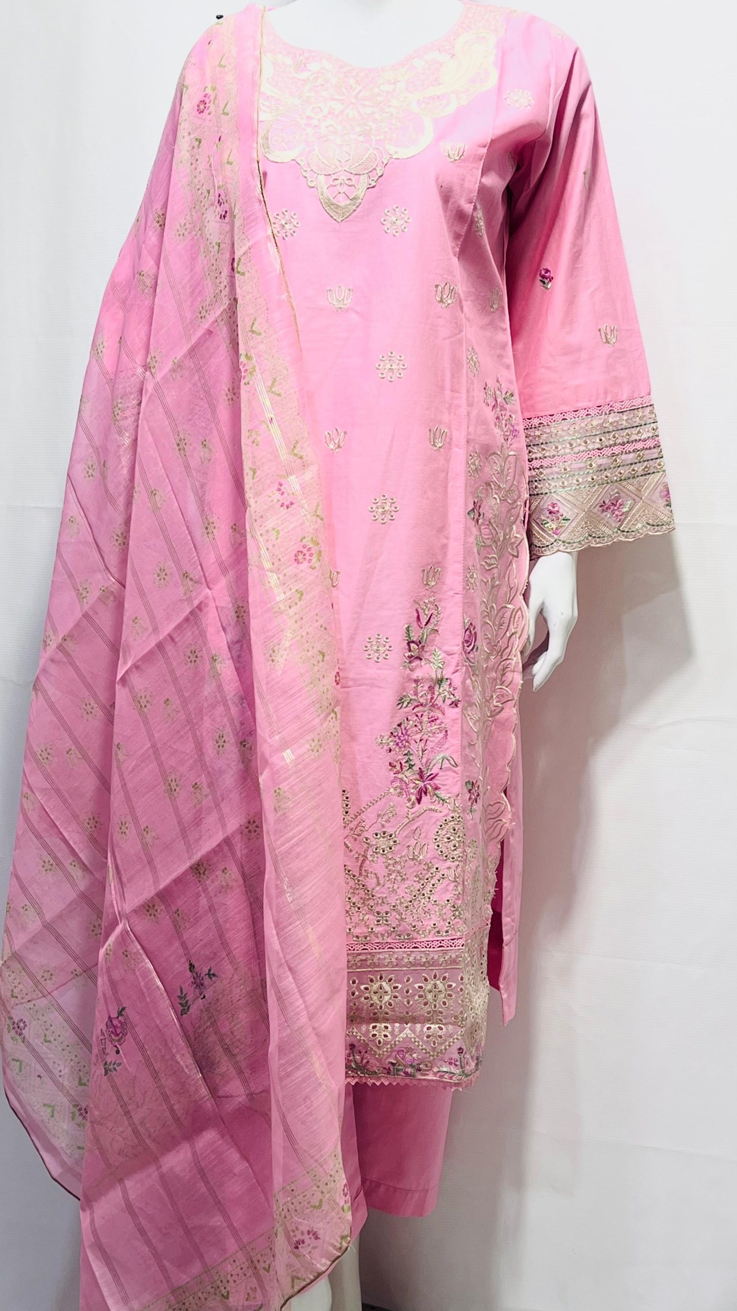 Bin Saeed Embroidered Cotton Stitched 3-Piece Suit By Wskeel #038y