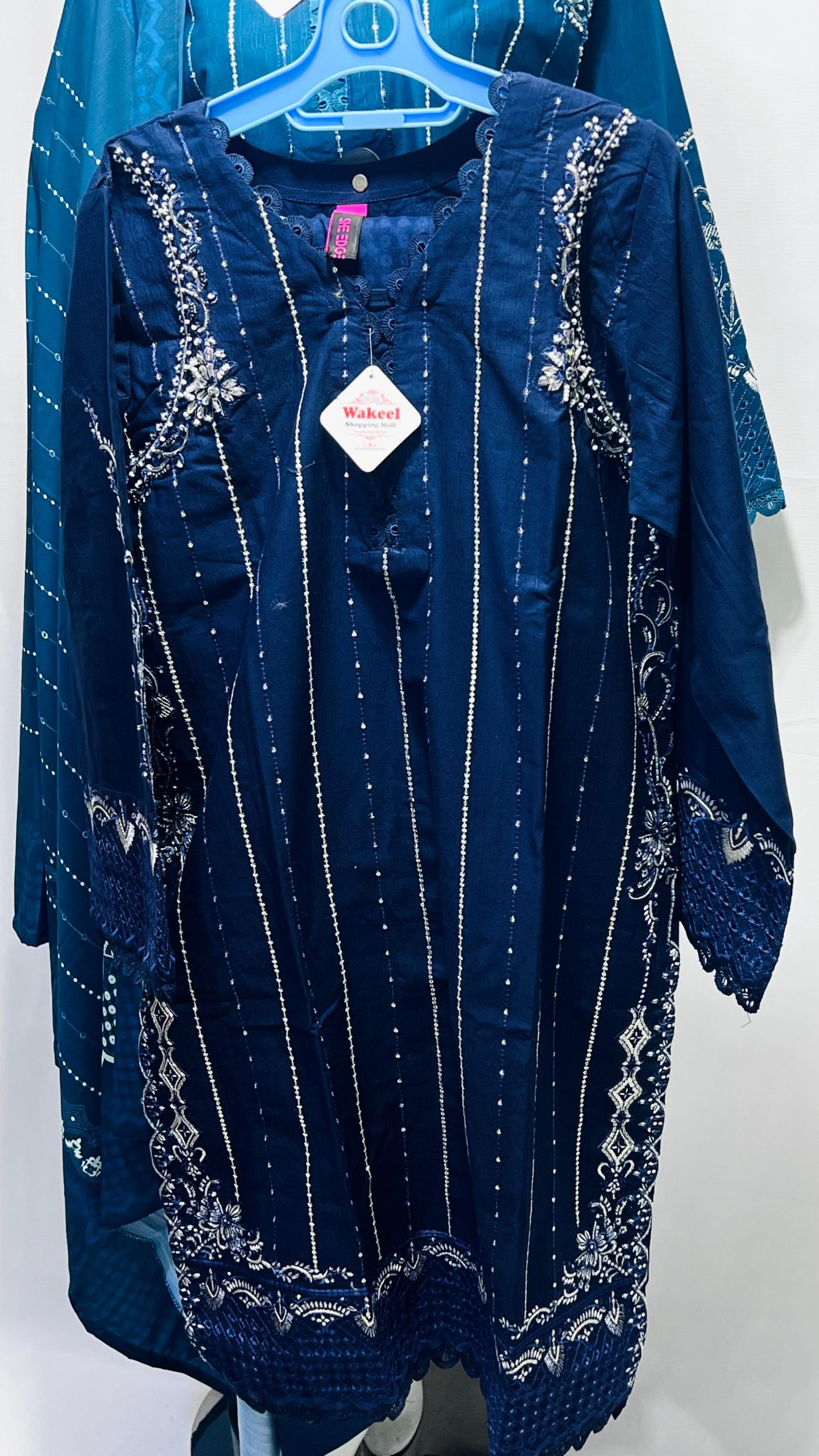 Agha Noor Maroon Embroidered Ready-to-Wear Kurta #038y